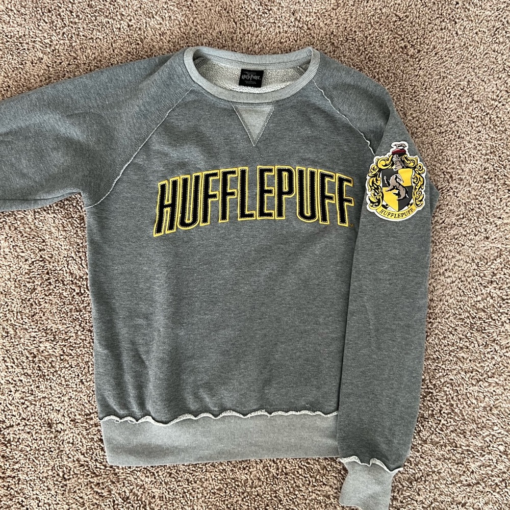 Harry Potter Hufflepuff Sweater, Grey, Medium
